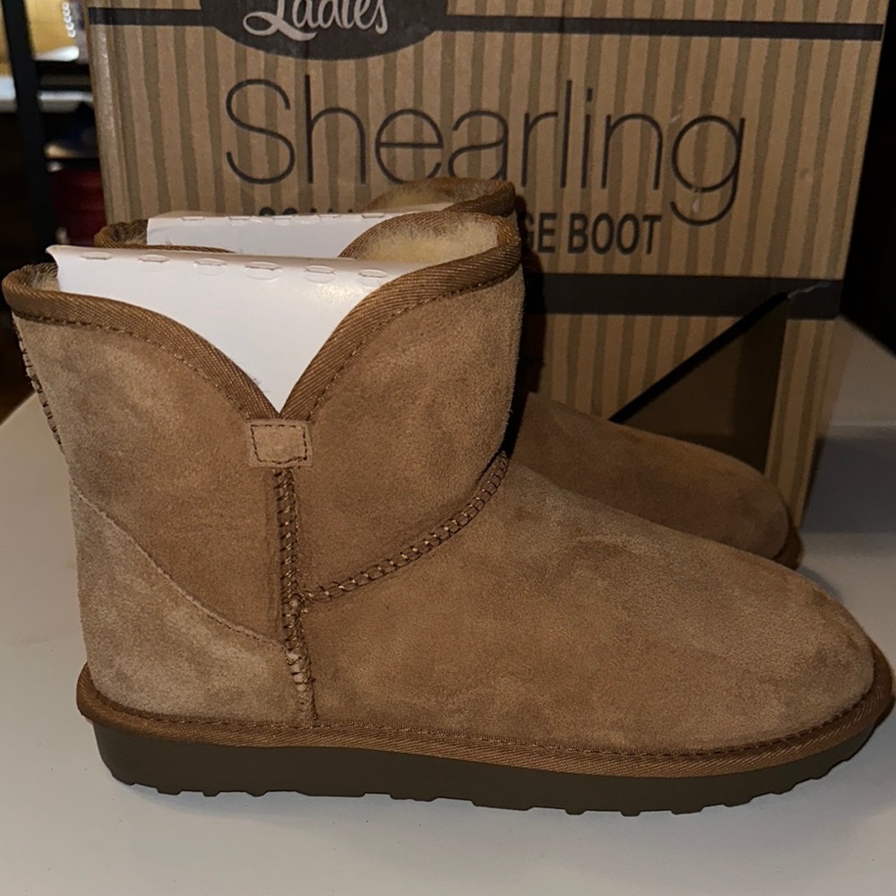 Kirkland Shearling Scalloped Edge Boots
